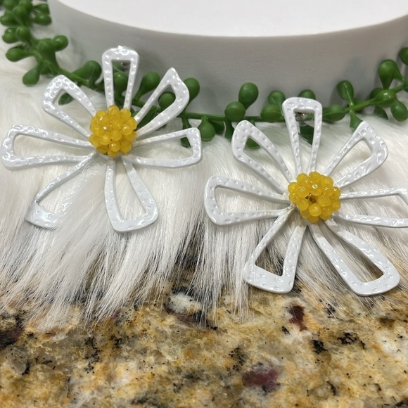 For Love And Lemons Flower Earrings - Picture 12 of 13